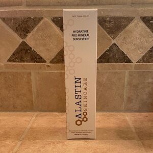 Alastin Hydratint Pro Mineral Sunscreen